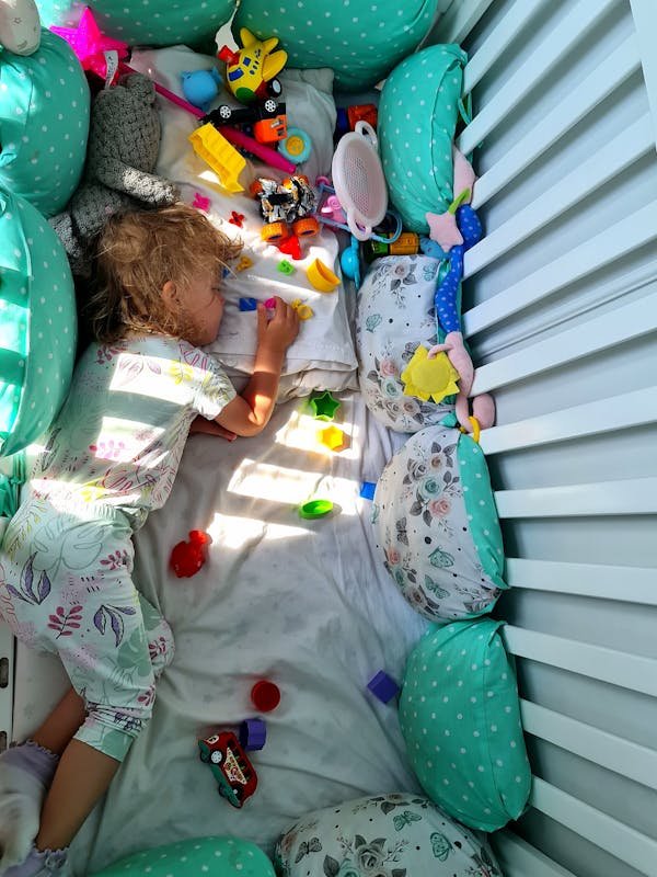 Solutions efficaces pour apaiser les troubles de sommeil chez bébé